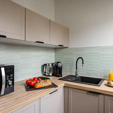 P&o Wiejska Ii * Βαρσοβία